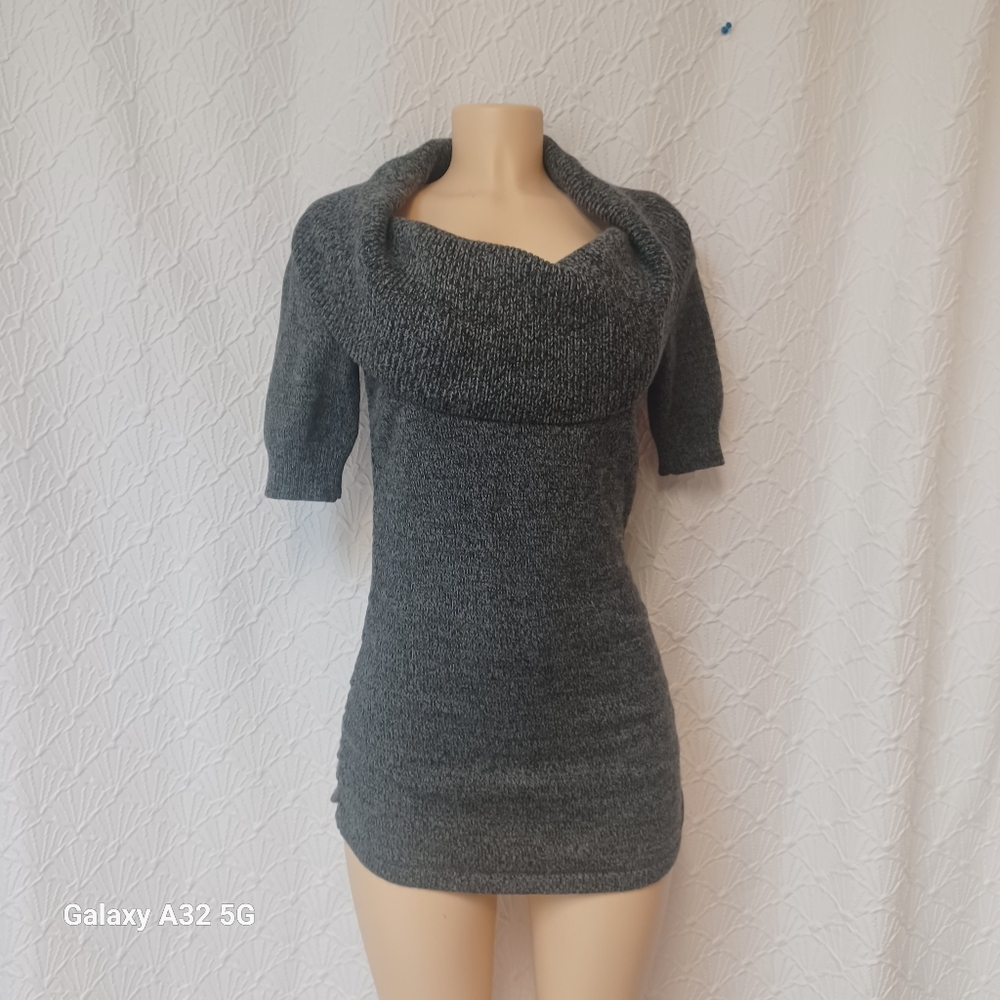 Express Women Size M Charcoal Cowl Neck Sweater